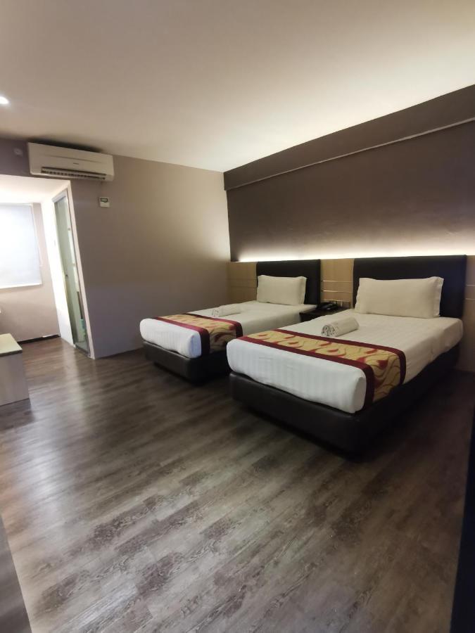 Palace Inn Мірі Екстер'єр фото